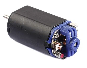 AK, magnet fort d'AUG